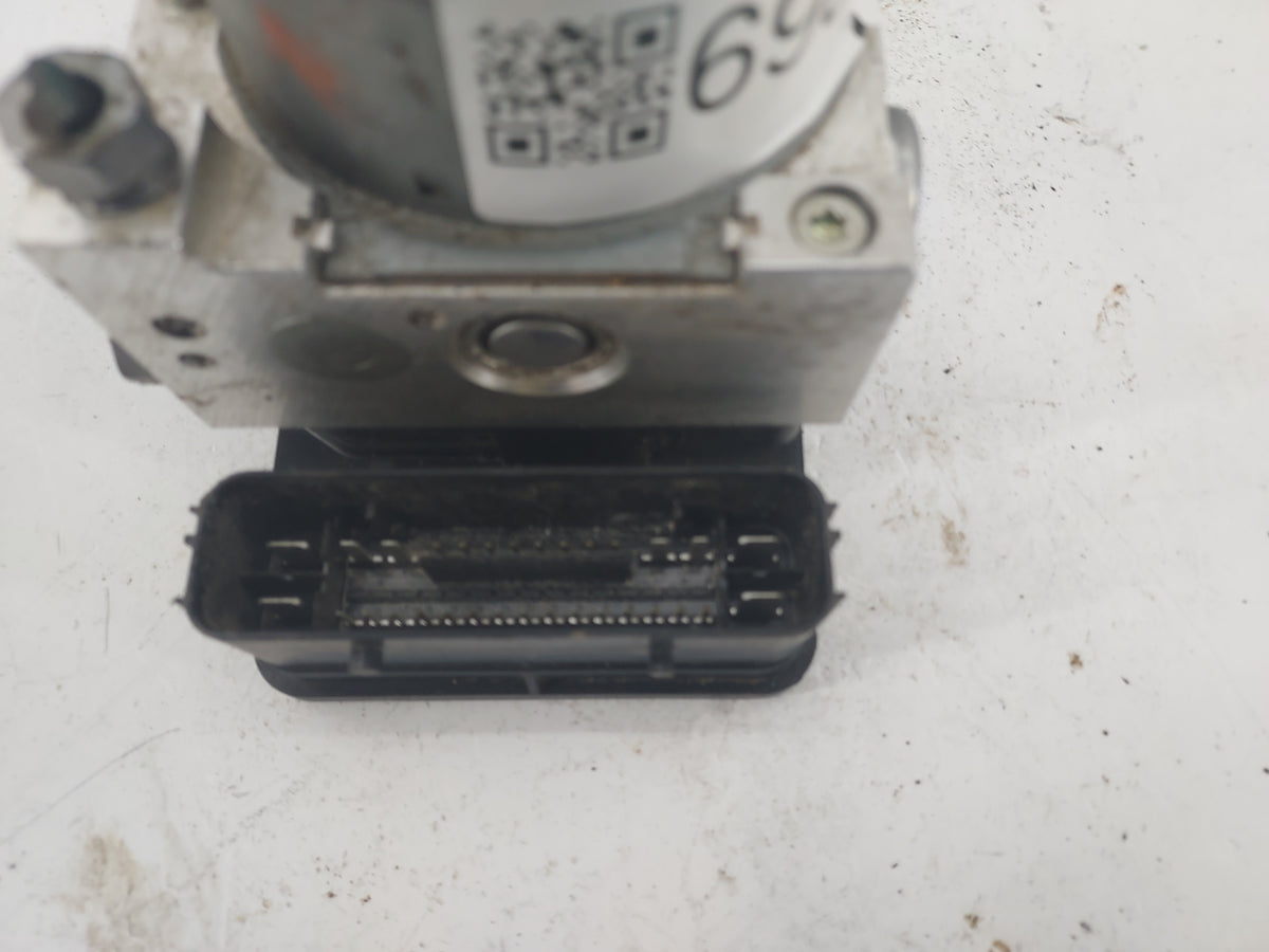 2018-2020 Ford Ecosport Anti-Lock Brake ABS Pump Module Actuator OEM P/N:GN15-2B373-CE GN15-2C219-DB Fits Fits 2018 2019 202
