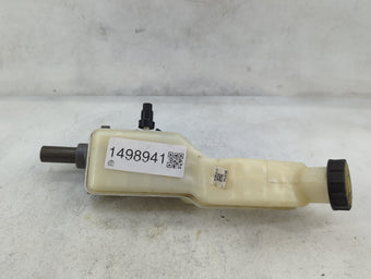 compare product 2018-2022 Ford Ecosport Brake Master Cylinder 1498941