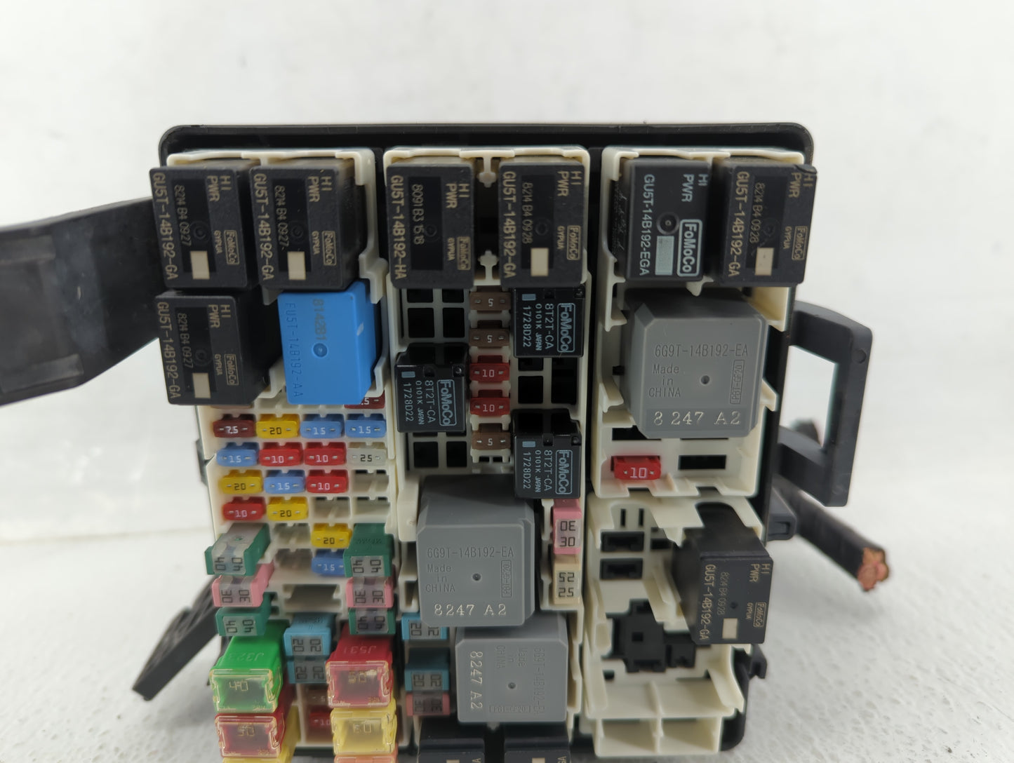 2018-2020 Ford Ecosport Fusebox Fuse Box Panel Relay Module P/N:GN15-12A581-LZG Fits Fits 2018 2019 2020 OEM Used Auto Parts