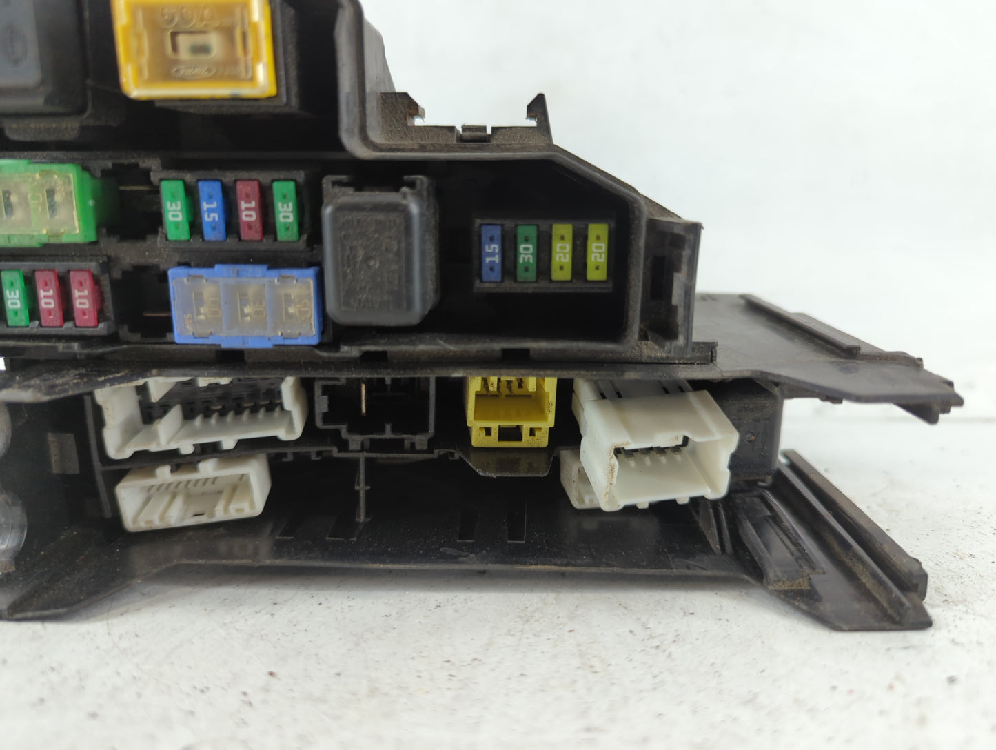 2018-2020 Ford Ecosport Fusebox Fuse Box Panel Relay Module P/N:7254-5763-30 Fits Fits 2018 2019 2020 OEM Used Auto Parts - 