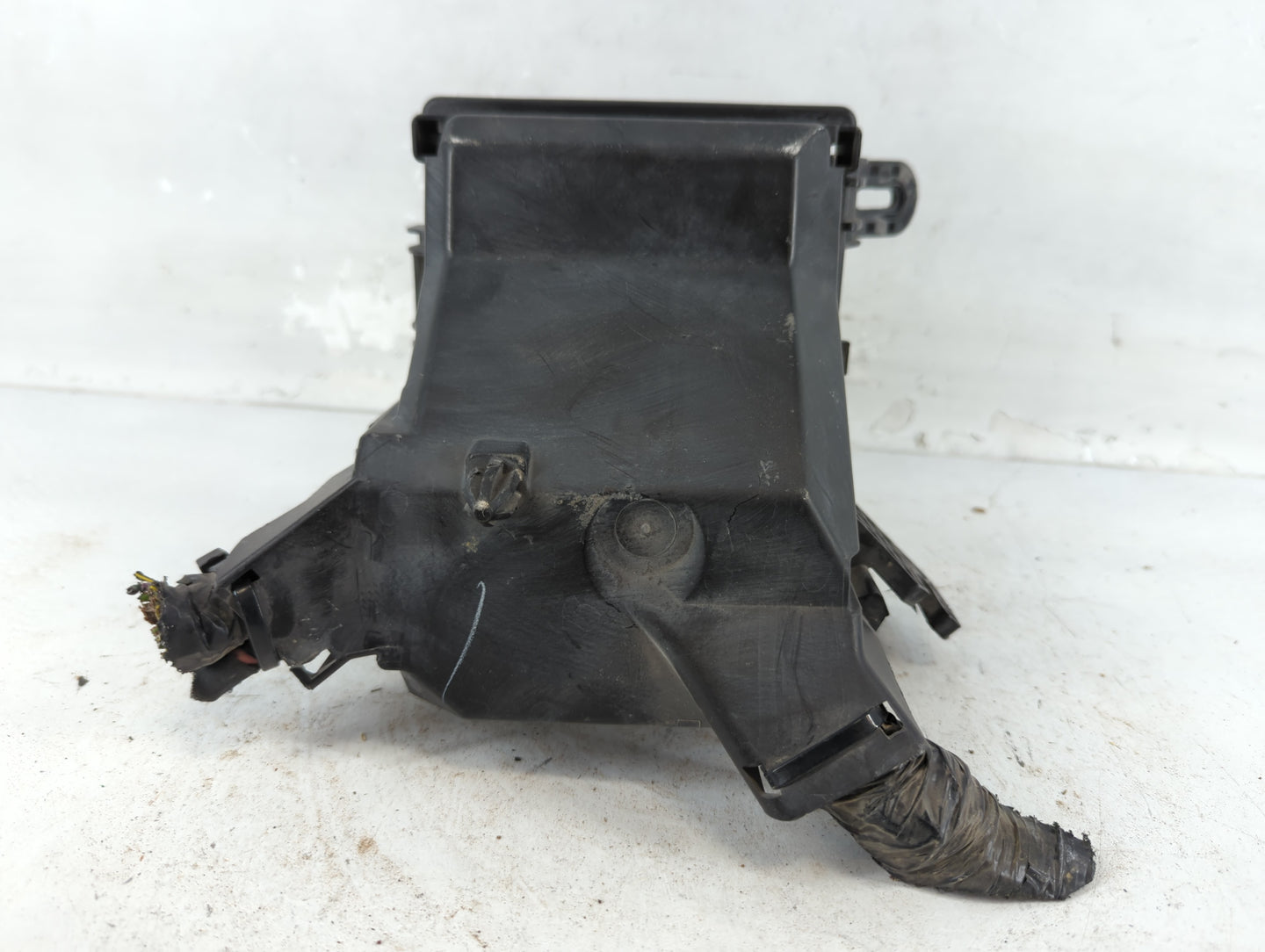 2018-2020 Ford Ecosport Fusebox Fuse Box Panel Relay Module Fits Fits 2018 2019 2020 OEM Used Auto Parts - Oemusedautoparts1