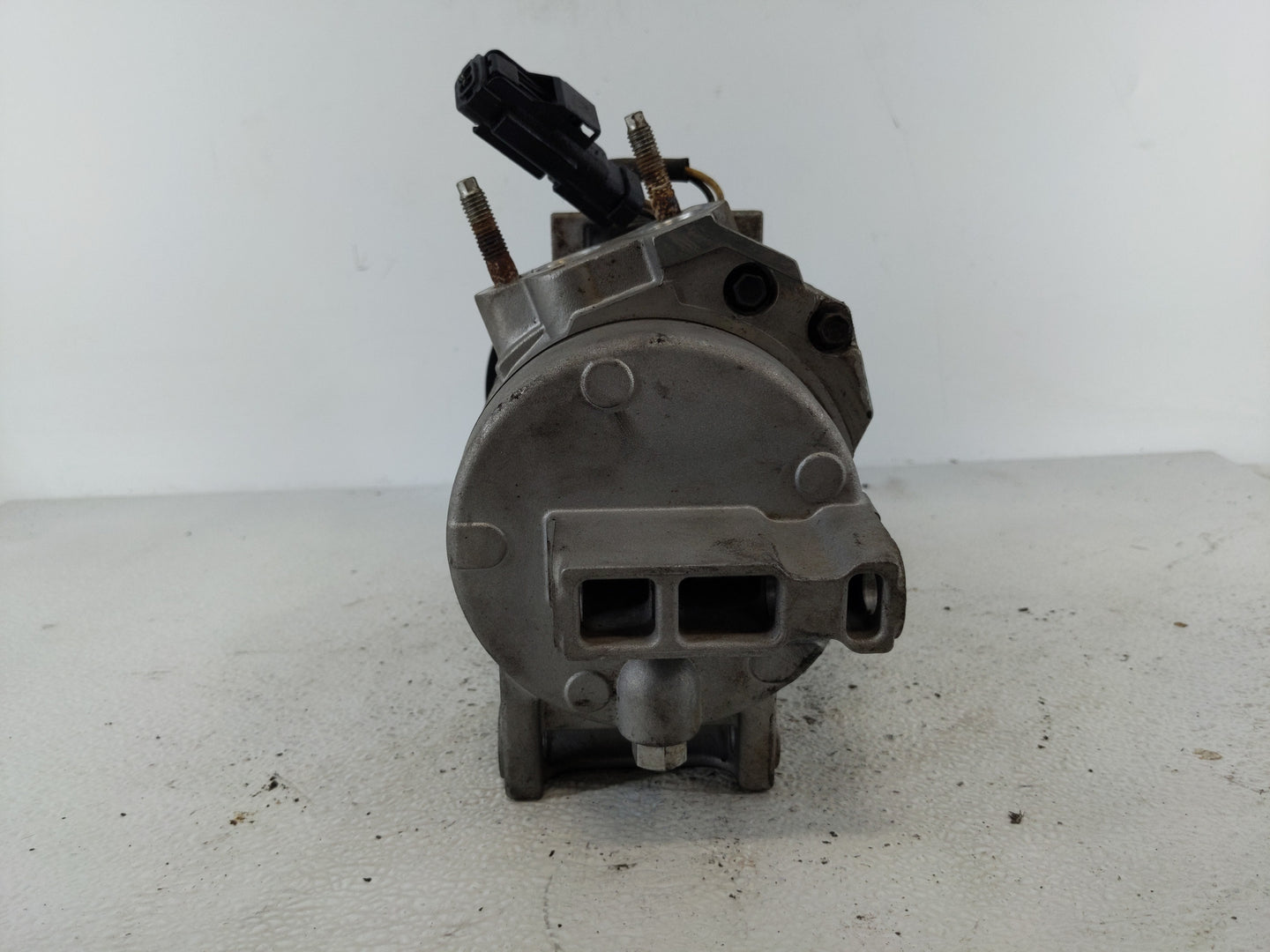 2019-2020 Ford Edge Air Conditioning A/c Ac Compressor Oem - Oemusedautoparts1.com
