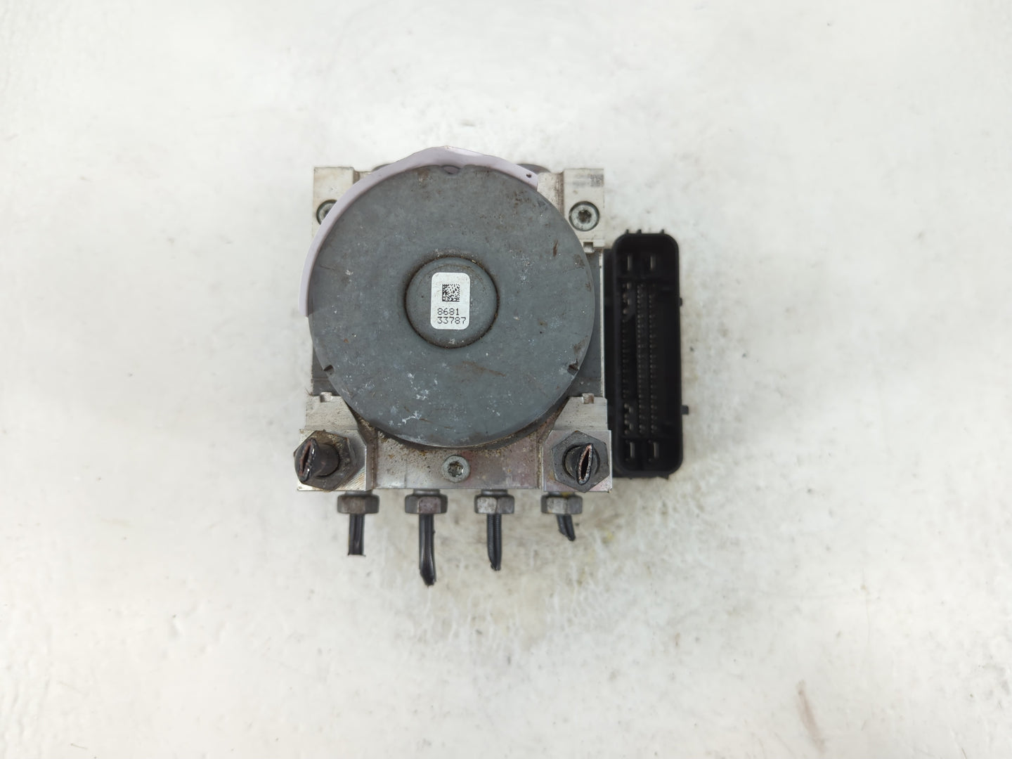 2019-2020 Ford Edge ABS Pump Control Module Replacement P/N:K2GC-2B373-DE Fits Fits 2019 2020 OEM Used Auto Parts - Oemuseda