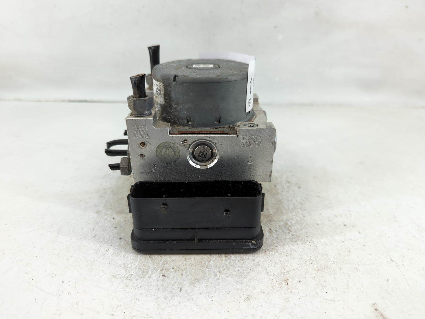 2019-2020 Ford Edge ABS Pump Control Module Replacement P/N:K2GC-2B373-DE Fits Fits 2019 2020 OEM Used Auto Parts - Oemuseda