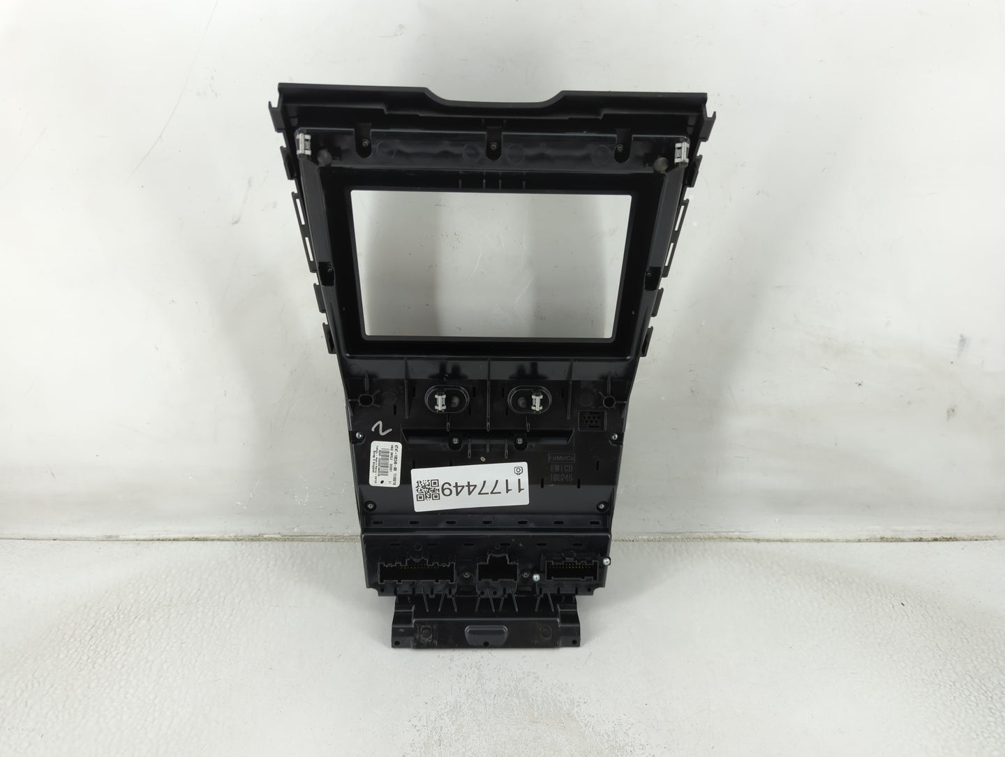 2019-2020 Ford Edge Radio Control Panel - Oemusedautoparts1.com