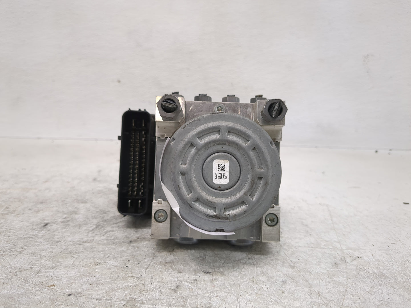 2019-2020 Ford Edge ABS Pump Control Module Replacement Fits Fits 2019 2020 OEM Used Auto Parts - Oemusedautoparts1.com