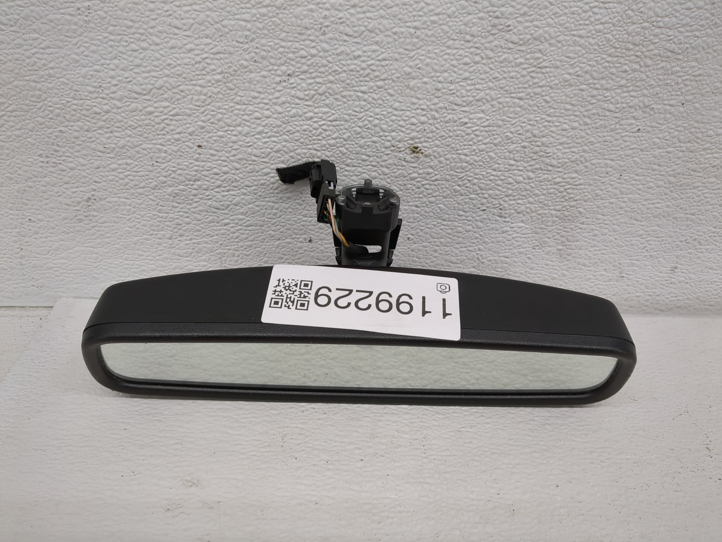 2019-2020 Ford Edge Interior Rear View Mirror Replacement OEM P/N:E11026532 E11046532 Fits Fits 2019 2020 OEM Used Auto Part