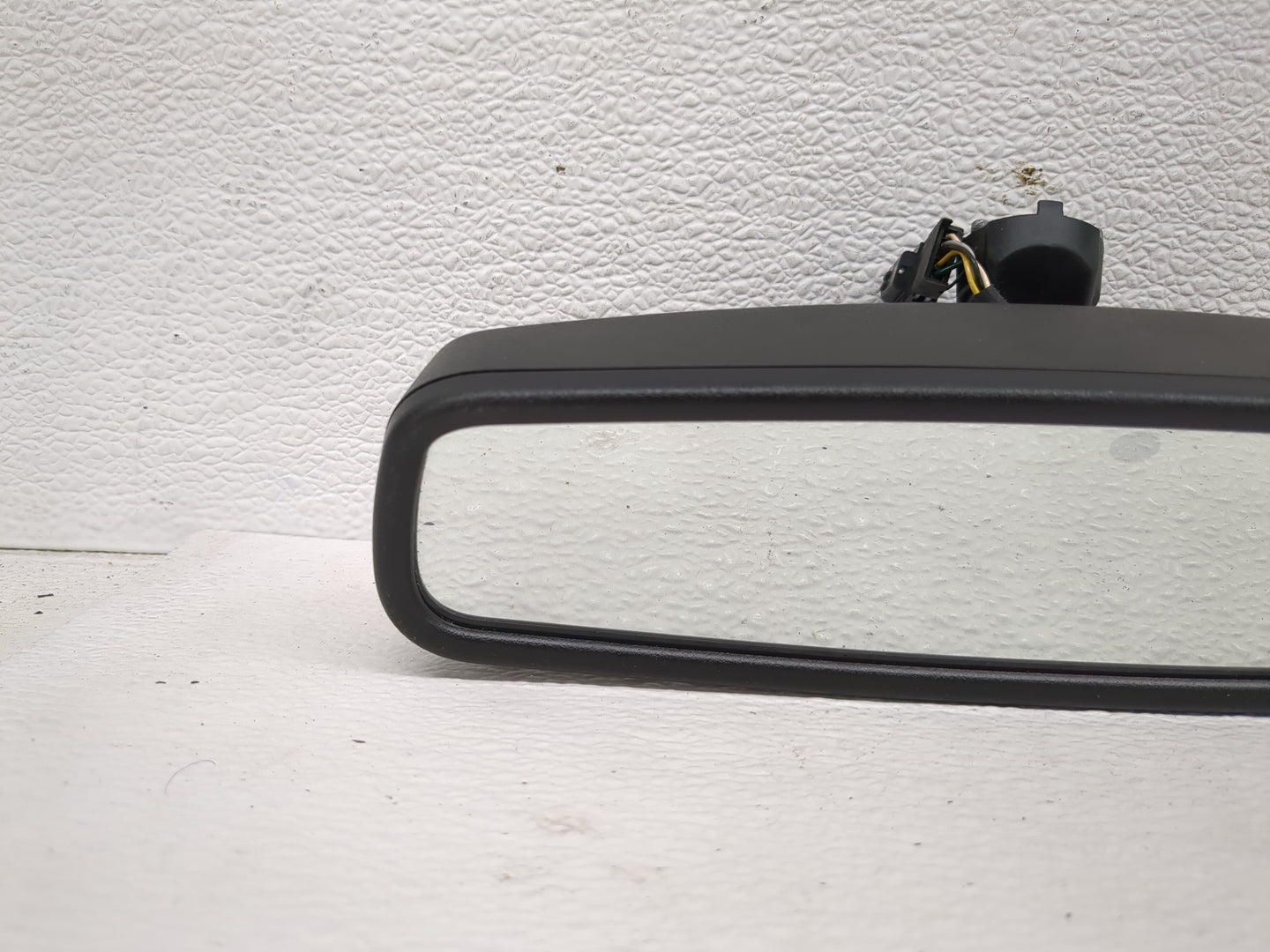 2019-2020 Ford Edge Interior Rear View Mirror Replacement OEM P/N:E11026532 E11046532 Fits Fits 2019 2020 OEM Used Auto Part