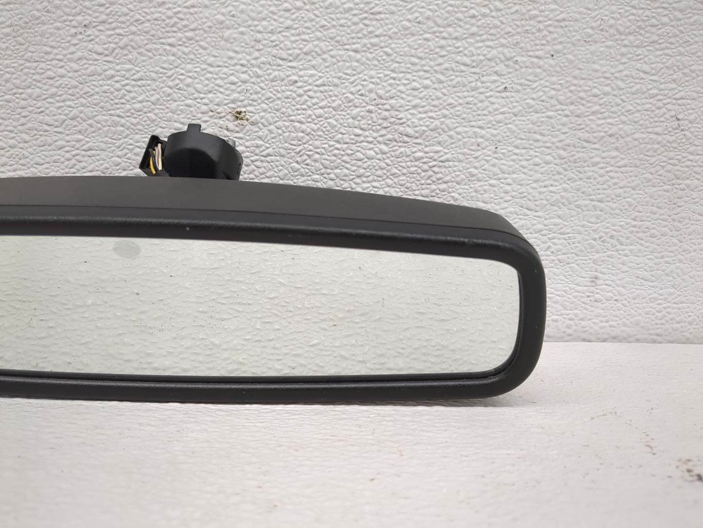 2019-2020 Ford Edge Interior Rear View Mirror Replacement OEM P/N:E11026532 E11046532 Fits Fits 2019 2020 OEM Used Auto Part