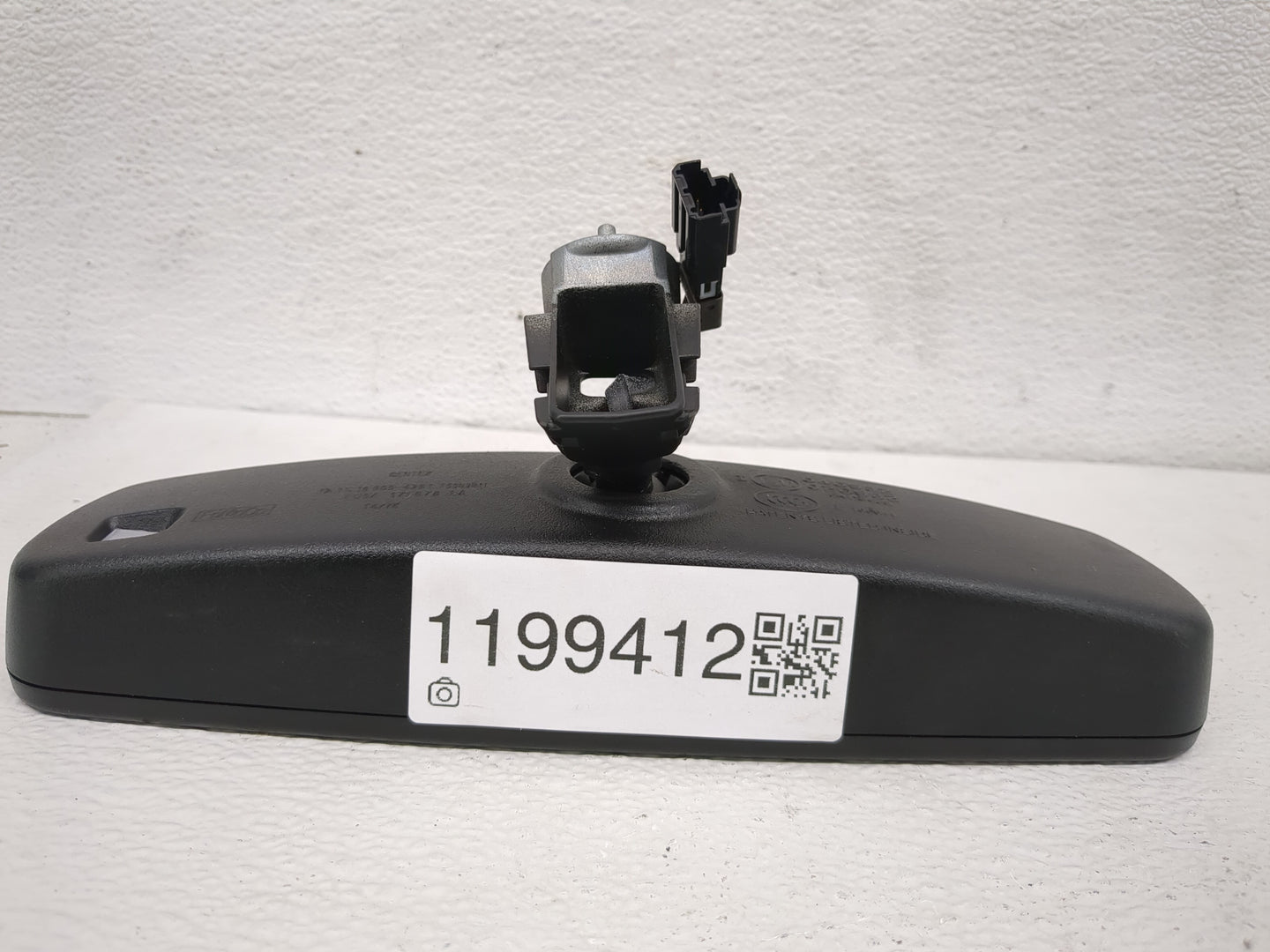 2019-2020 Ford Edge Interior Rear View Mirror Replacement OEM P/N:E11026532 E11046532 Fits Fits 2019 2020 OEM Used Auto Part