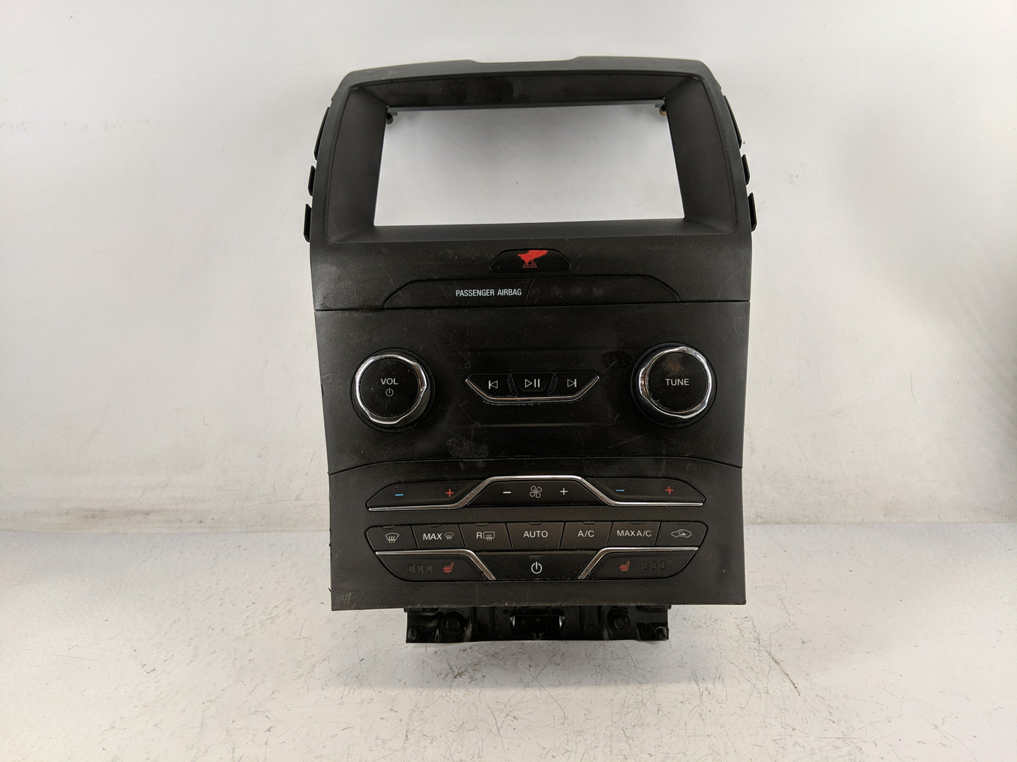 2019-2020 Ford Edge Radio AM FM Cd Player Receiver Replacement P/N:LT4T-18E245-BB Fits Fits 2019 2020 OEM Used Auto Parts - 