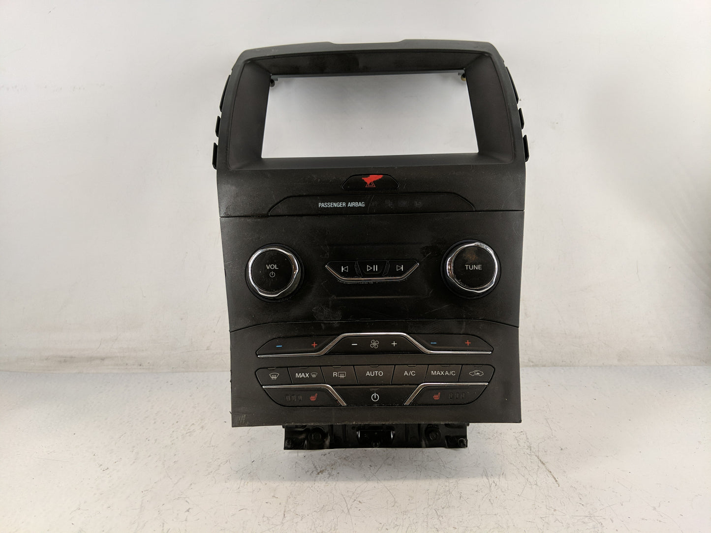 2019-2020 Ford Edge Radio AM FM Cd Player Receiver Replacement P/N:LT4T-18E245-BB Fits Fits 2019 2020 OEM Used Auto Parts - 