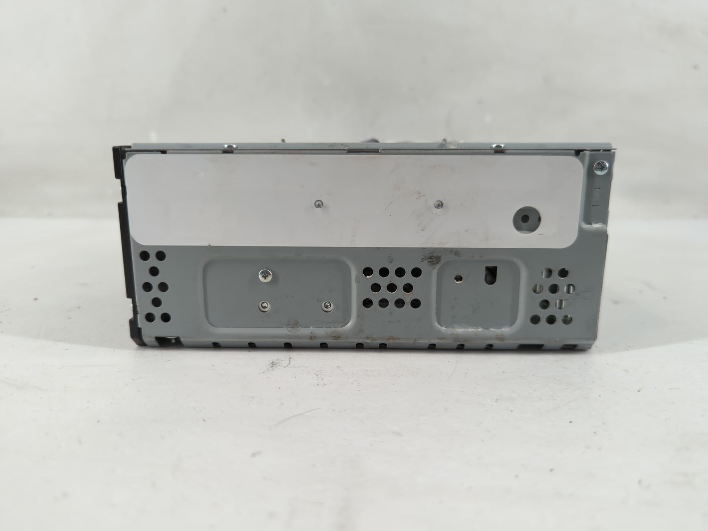 2019 Ford Edge Radio AM FM Cd Player Receiver Replacement Fits OEM Used Auto Parts - Oemusedautoparts1.com