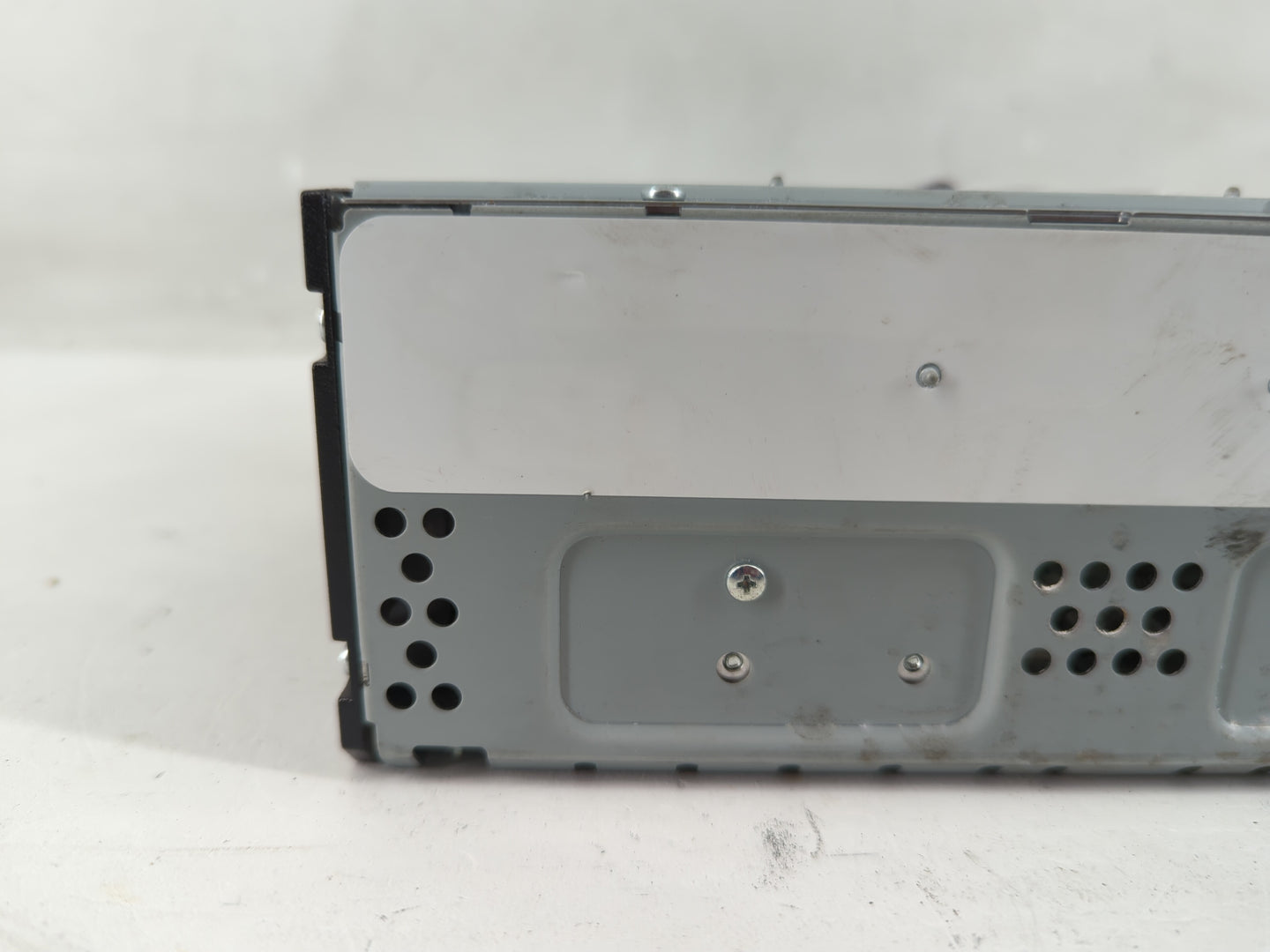 2019 Ford Edge Radio AM FM Cd Player Receiver Replacement Fits OEM Used Auto Parts - Oemusedautoparts1.com