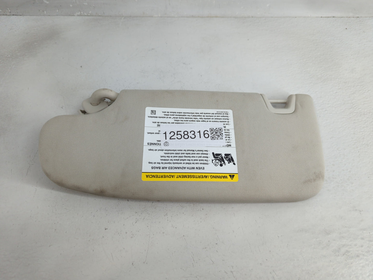 2015-2020 Ford Edge Sun Visor Shade Replacement Passenger Right Mirror Fits Fits 2015 2016 2017 2018 2019 2020 OEM Used Auto