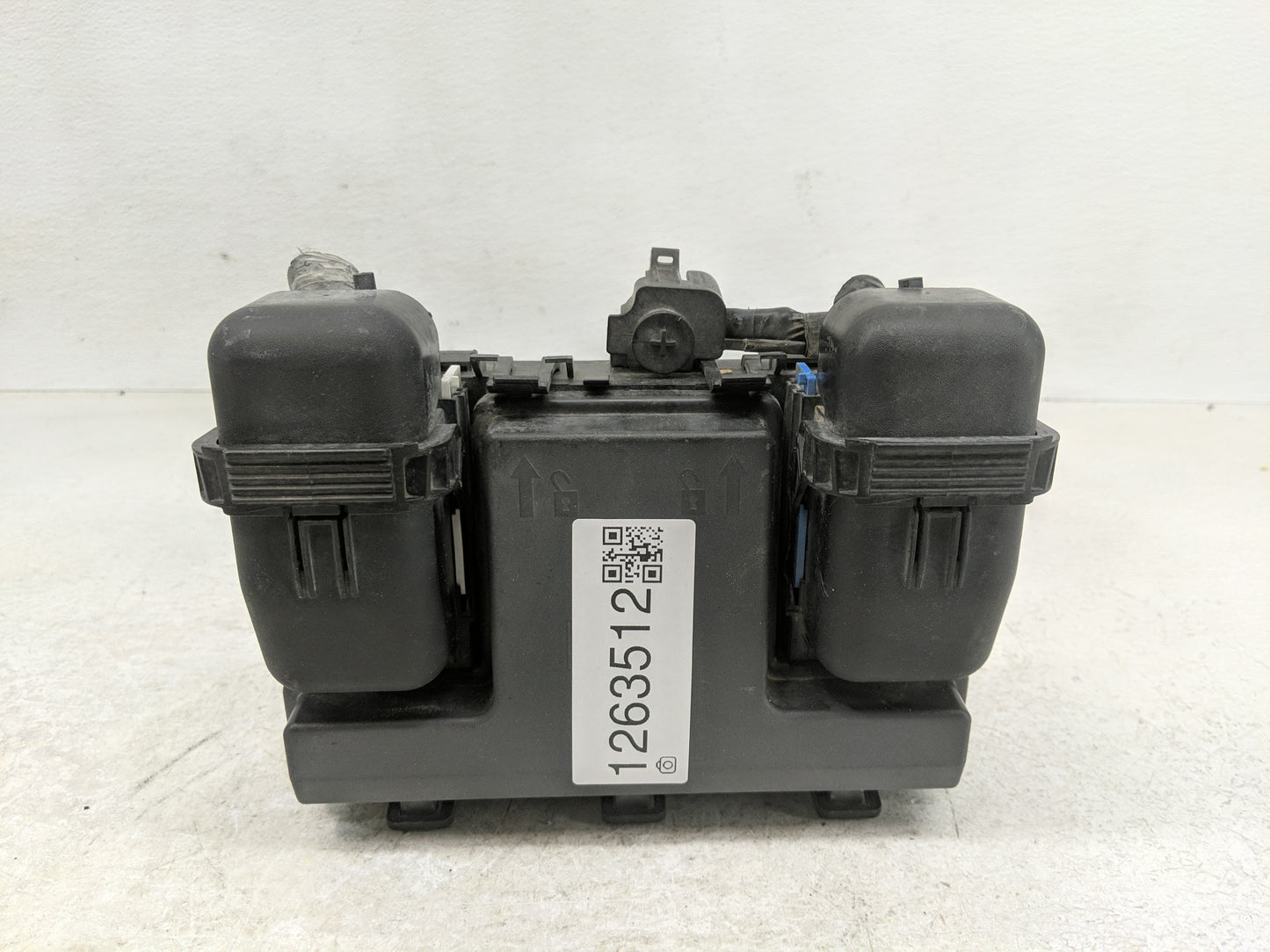 2019-2020 Ford Edge Fusebox Fuse Box Panel Relay Module P/N:K2GT14D068AA G2GT-14A075AA Fits Fits 2019 2020 OEM Used Auto Par