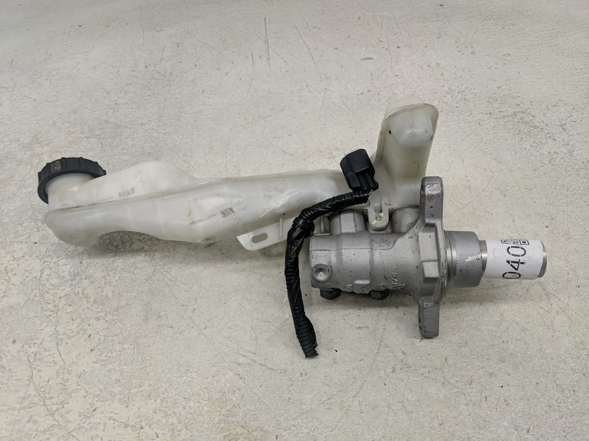 2015-2020 Ford Edge Brake Master Cylinder 1290040 - Oemusedautoparts1.com