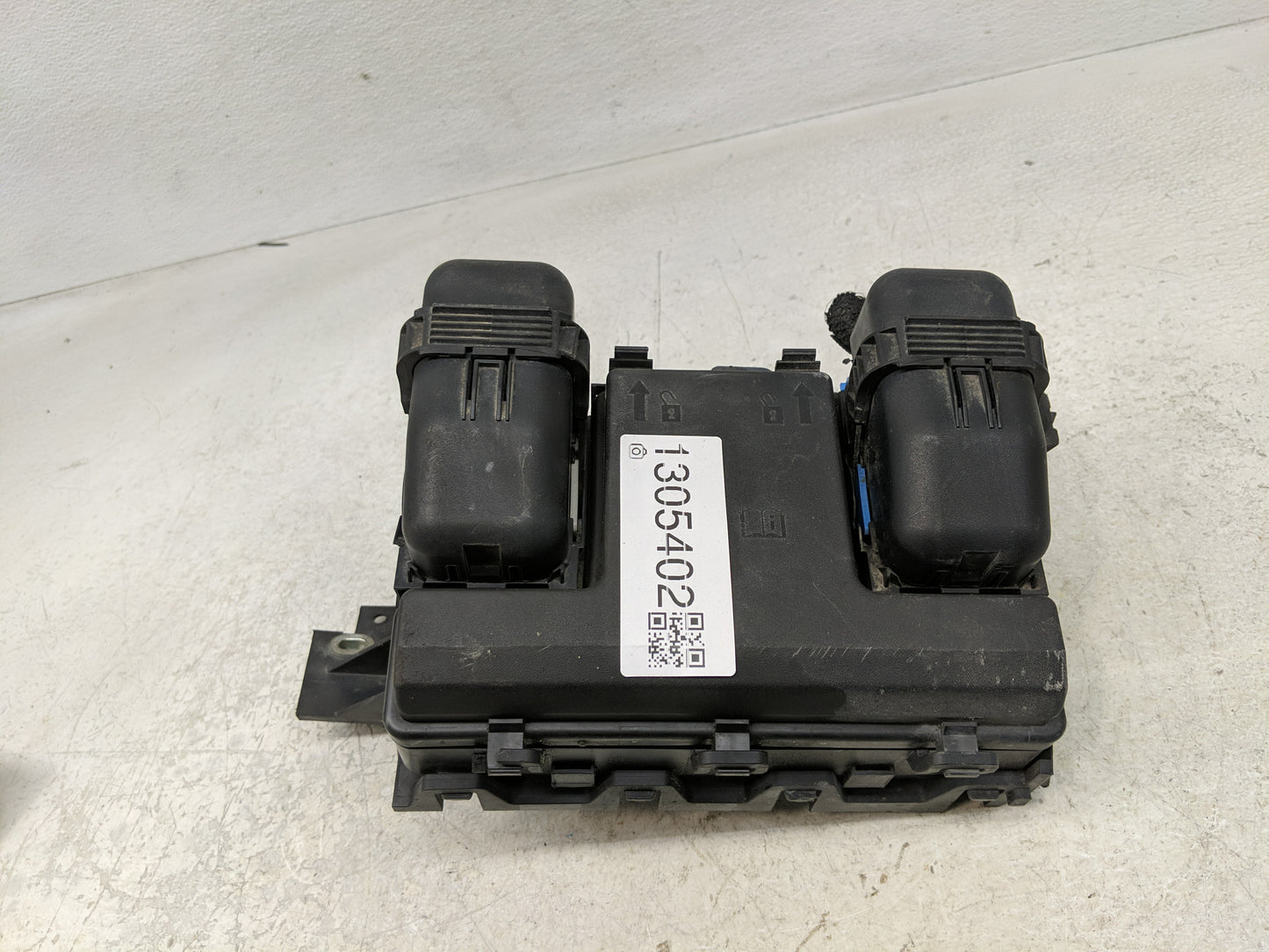 2019-2020 Ford Edge Fusebox Fuse Box Panel Relay Module Fits Fits 2019 2020 OEM Used Auto Parts - Oemusedautoparts1.com