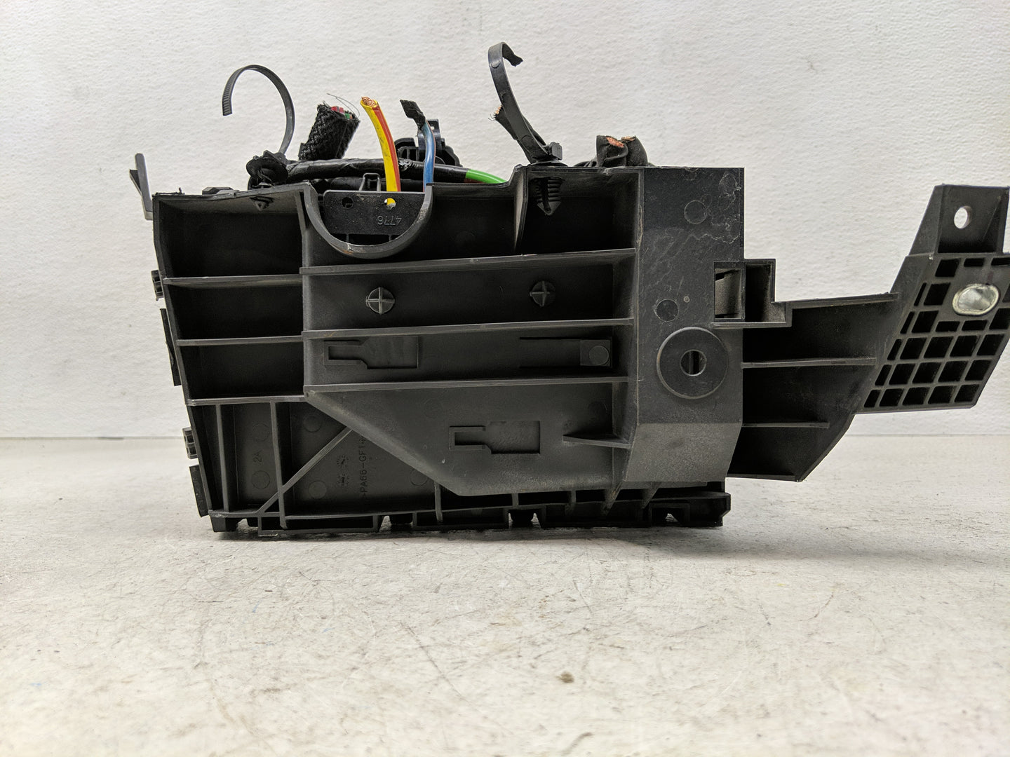 2019-2020 Ford Edge Fusebox Fuse Box Panel Relay Module Fits Fits 2019 2020 OEM Used Auto Parts - Oemusedautoparts1.com