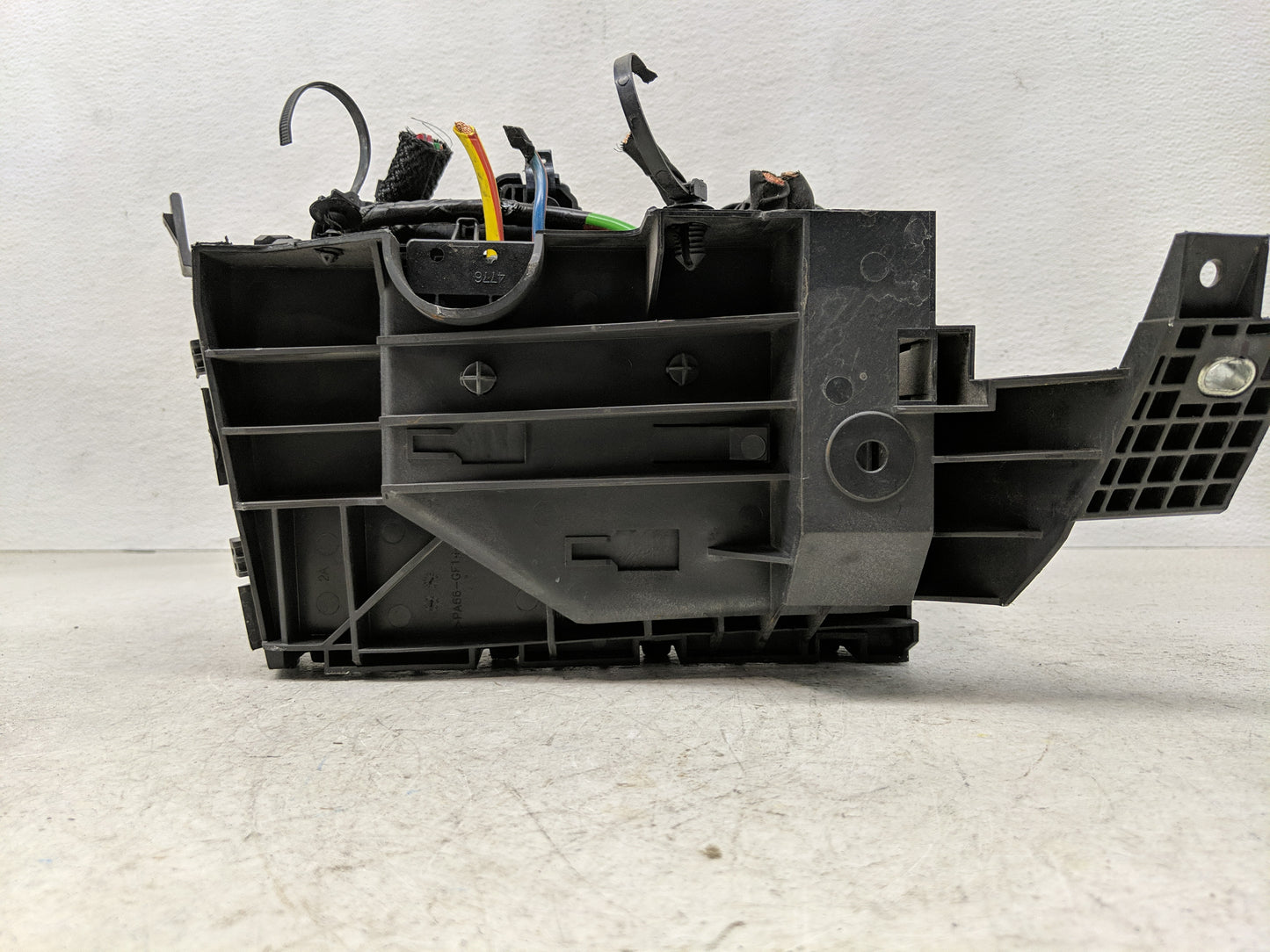 2019-2020 Ford Edge Fusebox Fuse Box Panel Relay Module Fits Fits 2019 2020 OEM Used Auto Parts - Oemusedautoparts1.com