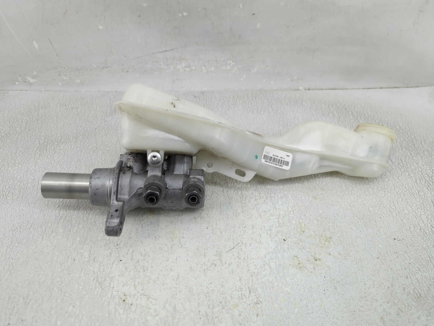 2015-2020 Ford Edge Brake Master Cylinder - Oemusedautoparts1.com