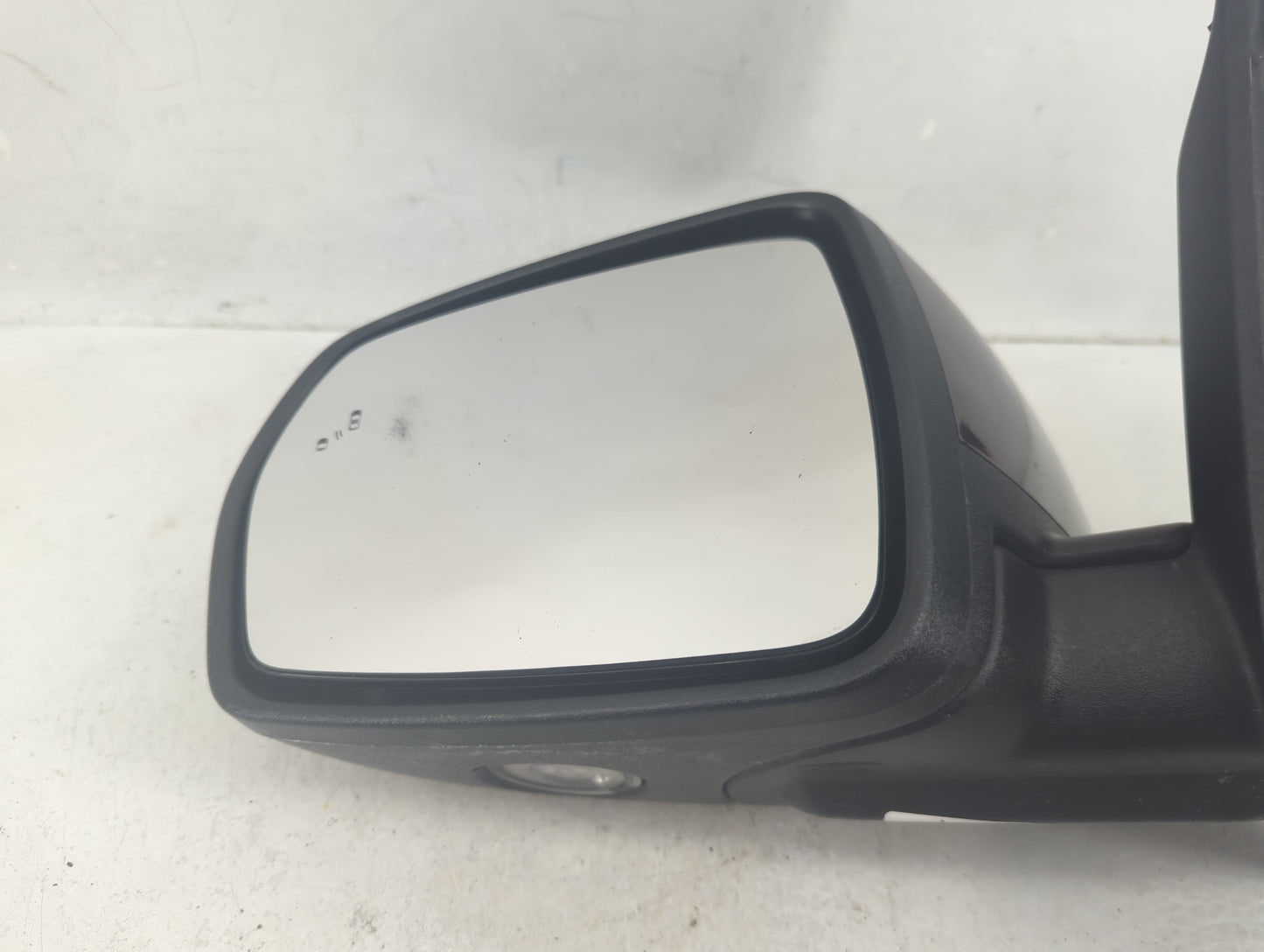 2019-2020 Ford Edge Driver Side View Mirror - Left Door Mirror OEM Used - Oemusedautoparts1.com
