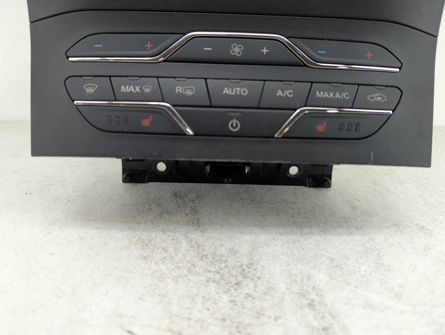 2019-2020 Ford Edge Radio Control Panel - Oemusedautoparts1.com