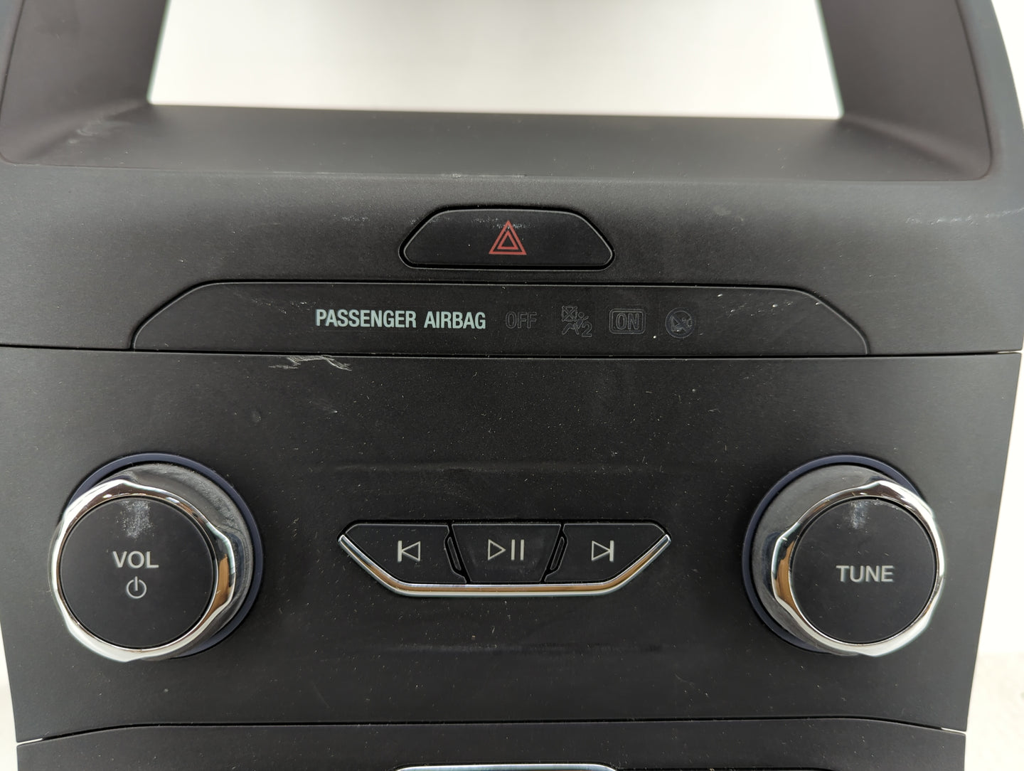 2019-2020 Ford Edge Radio Control Panel - Oemusedautoparts1.com