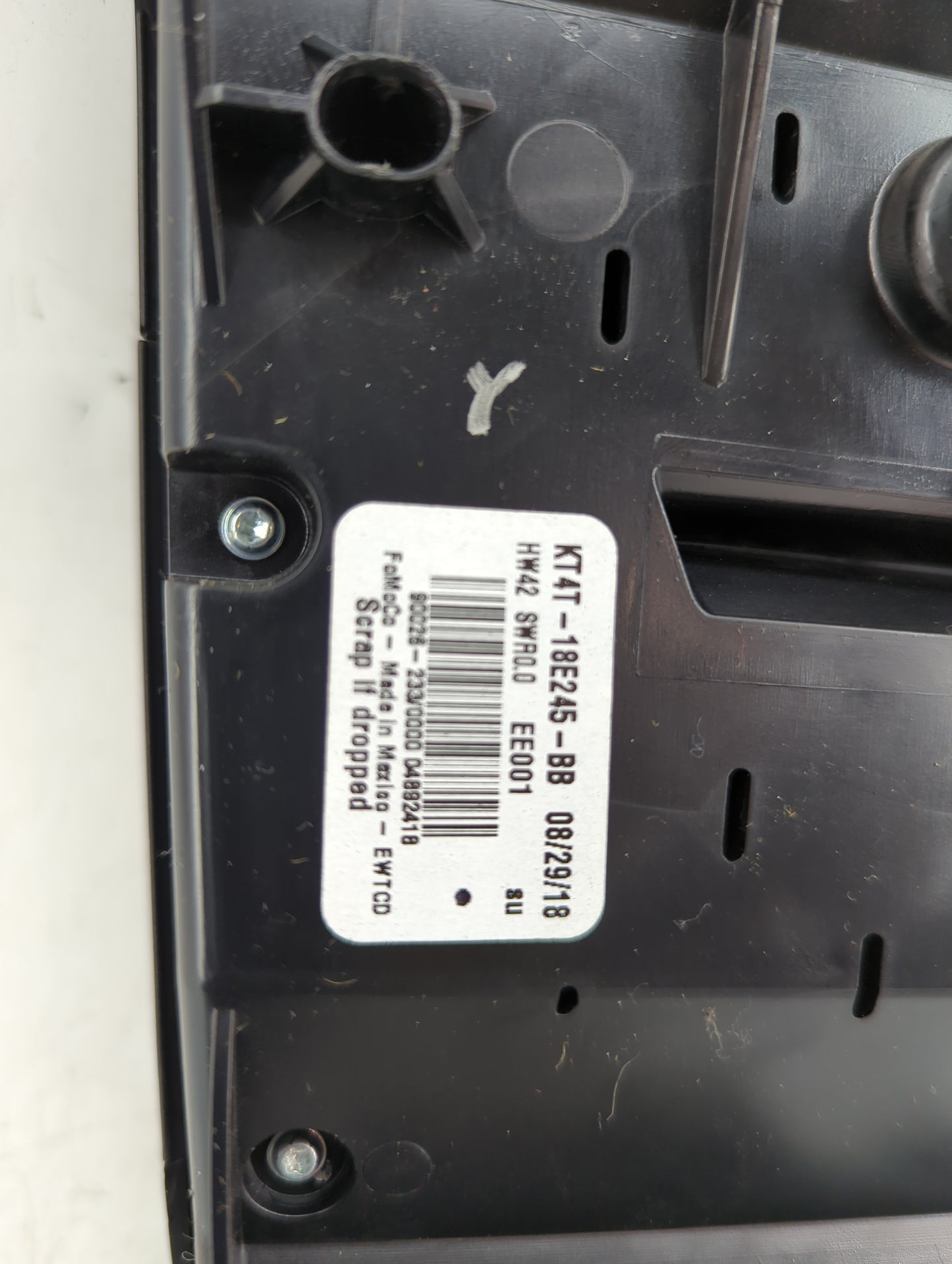 2019-2020 Ford Edge Radio Control Panel - Oemusedautoparts1.com
