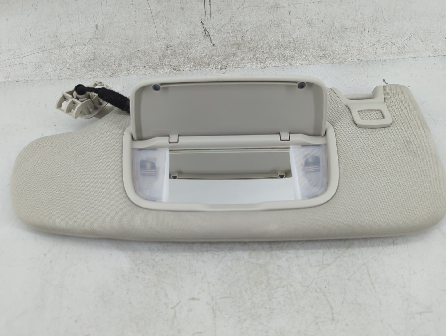 2015-2020 Ford Edge Sun Visor Shade Replacement Driver Left Mirror Fits Fits 2015 2016 2017 2018 2019 2020 OEM Used Auto Par