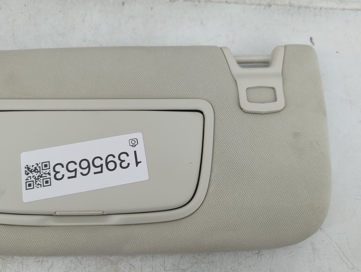 2015-2020 Ford Edge Sun Visor Shade Replacement Driver Left Mirror Fits Fits 2015 2016 2017 2018 2019 2020 OEM Used Auto Par
