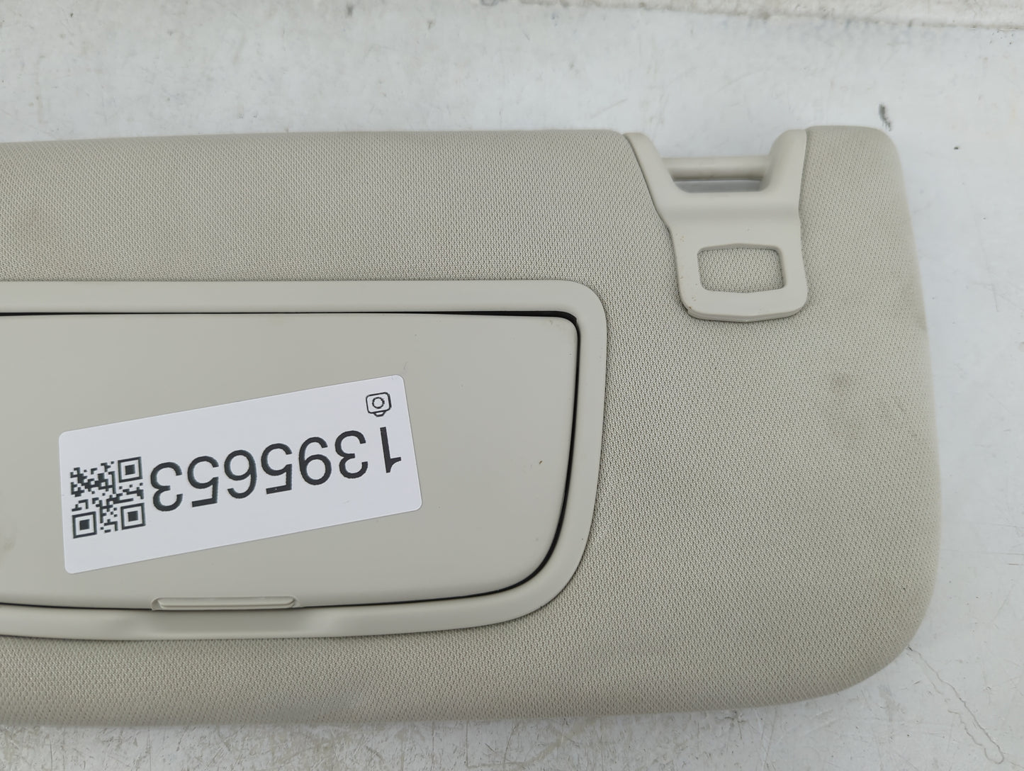 2015-2020 Ford Edge Sun Visor Shade Replacement Driver Left Mirror Fits Fits 2015 2016 2017 2018 2019 2020 OEM Used Auto Par