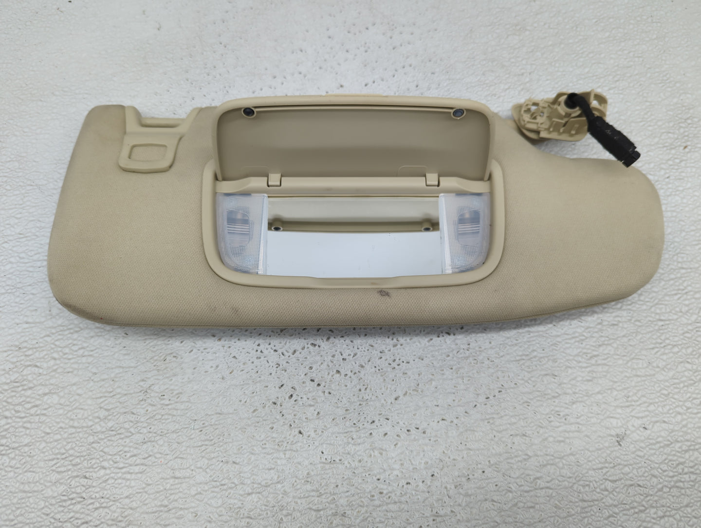 2015-2020 Ford Edge Sun Visor Shade Replacement Passenger Right Mirror Fits Fits 2015 2016 2017 2018 2019 2020 OEM Used Auto
