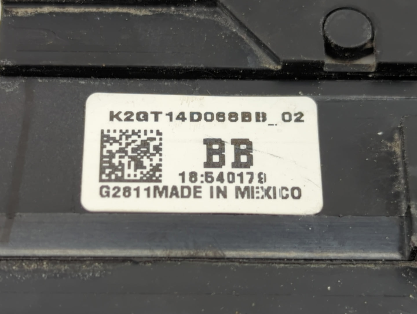 2019-2020 Ford Edge Fusebox Fuse Box Panel Relay Module P/N:K2GT-14D068-BB Fits Fits 2019 2020 OEM Used Auto Parts - Oemused