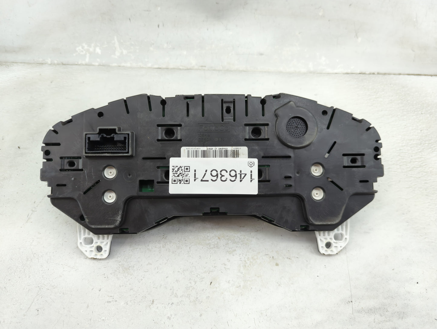 2019-2020 Ford Edge Instrument Cluster Speedometer Gauges P/N:KT4T-10849-AE A2C15101904 Miles:121K Fits Fits 2019 2020 OEM U