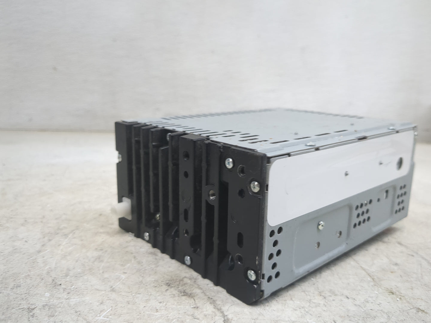 2019 Ford Edge Radio AM FM Cd Player Receiver Replacement P/N:KT4T-18D818-KB Fits OEM Used Auto Parts - Oemusedautoparts1.co