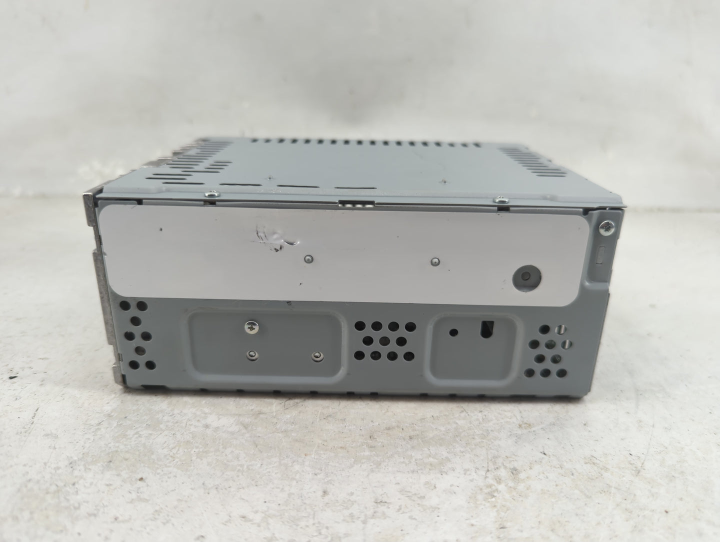 2019 Ford Edge Radio AM FM Cd Player Receiver Replacement P/N:CQ-RJ38N14MA Fits OEM Used Auto Parts - Oemusedautoparts1.com