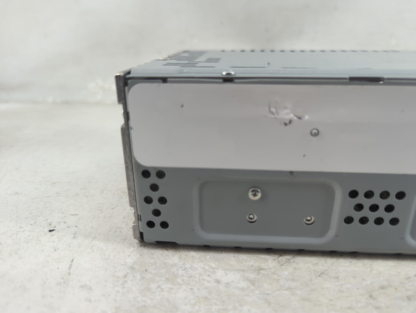 2019 Ford Edge Radio AM FM Cd Player Receiver Replacement P/N:CQ-RJ38N14MA Fits OEM Used Auto Parts - Oemusedautoparts1.com