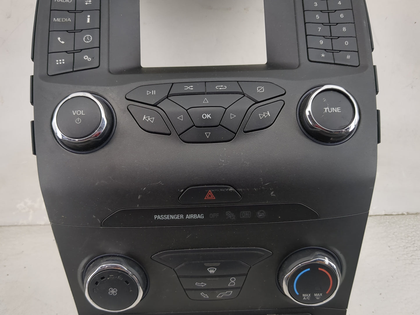 2019-2020 Ford Edge Radio Control Panel 1469802 - Oemusedautoparts1.com