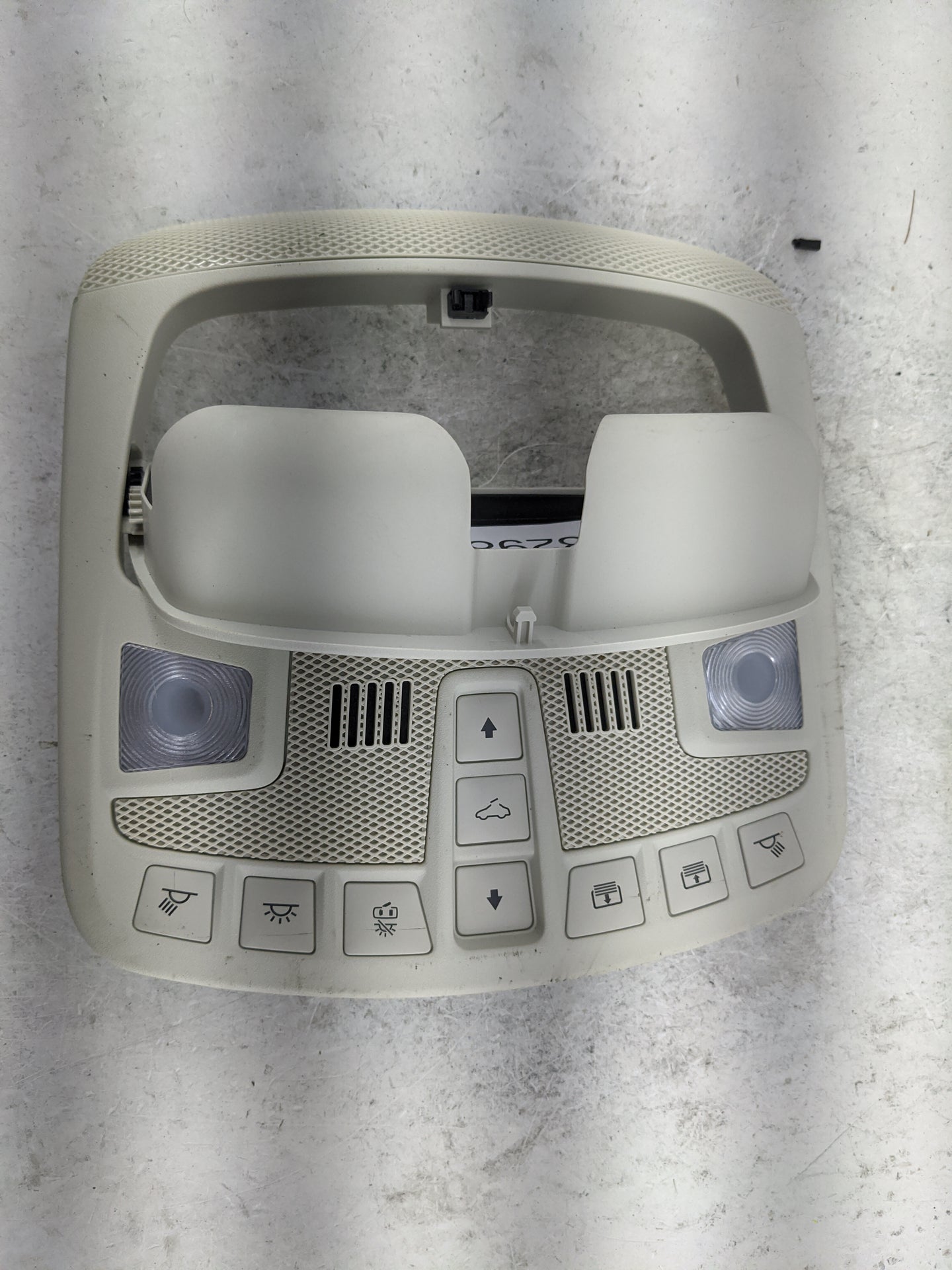 2019 Ford Edge Overhead Roof Console Tan - Oemusedautoparts1.com
