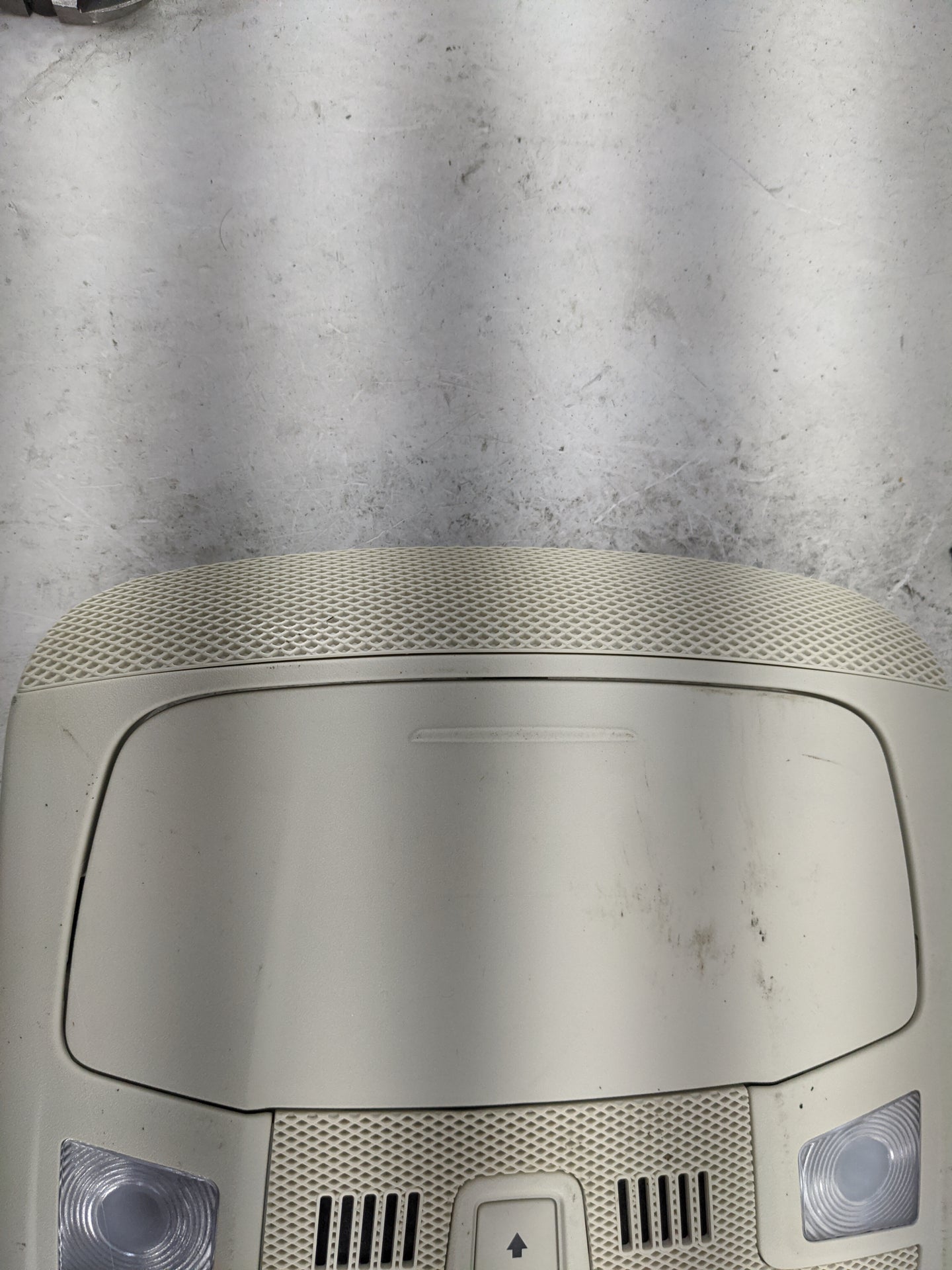 2019 Ford Edge Overhead Roof Console Tan - Oemusedautoparts1.com