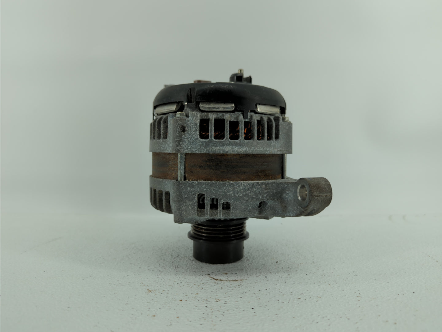 2019-2020 Ford Edge Alternator Replacement Generator Charging Assembly Engine OEM Fits Fits 2019 2020 OEM Used Auto Parts - 