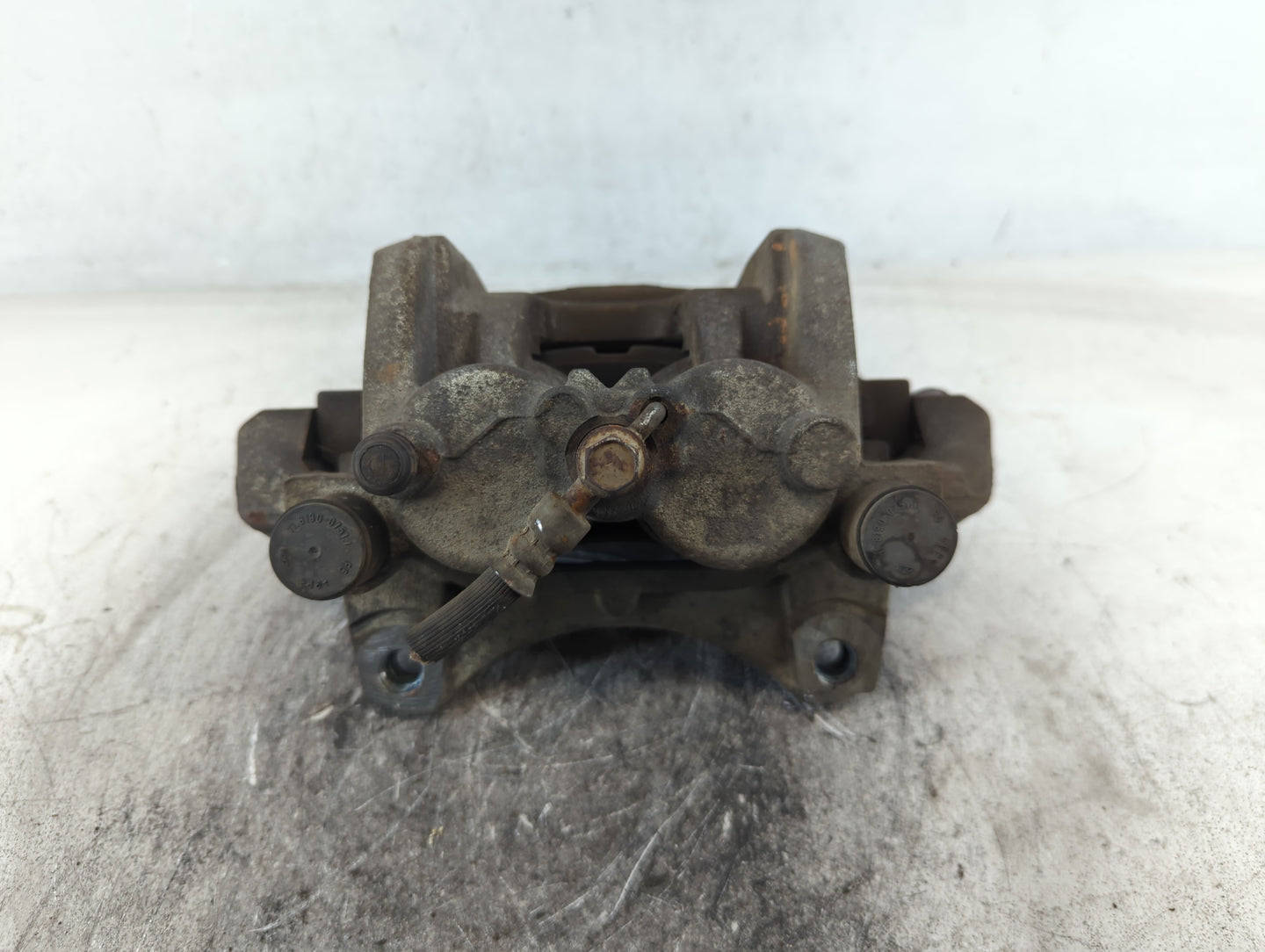 2015-2020 Ford Edge Front Passenger Right Brake Caliper - Oemusedautoparts1.com