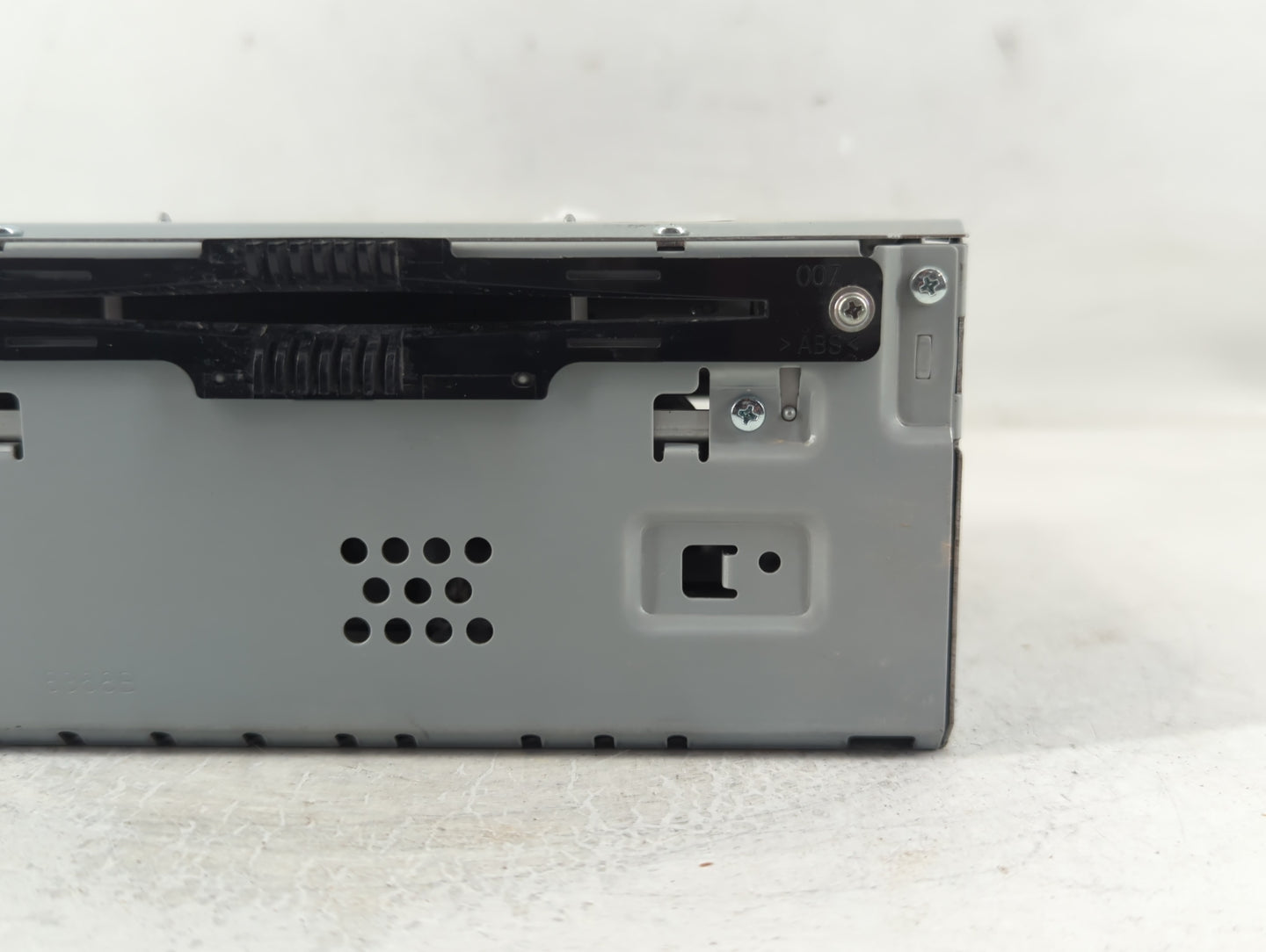 2019 Ford Edge Radio AM FM Cd Player Receiver Replacement Fits OEM Used Auto Parts - Oemusedautoparts1.com
