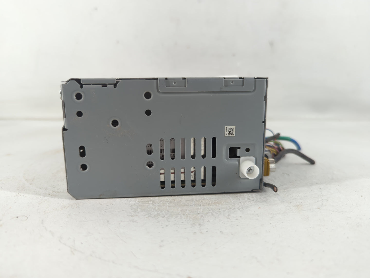 2019 Ford Edge Radio AM FM Cd Player Receiver Replacement Fits OEM Used Auto Parts - Oemusedautoparts1.com