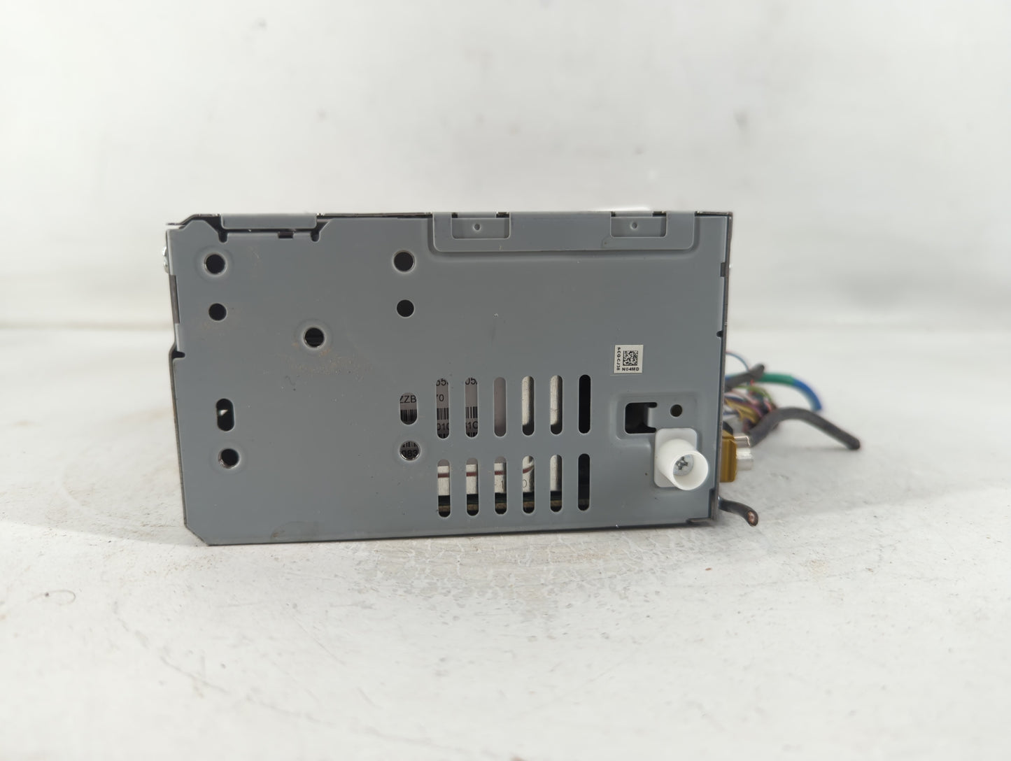 2019 Ford Edge Radio AM FM Cd Player Receiver Replacement Fits OEM Used Auto Parts - Oemusedautoparts1.com