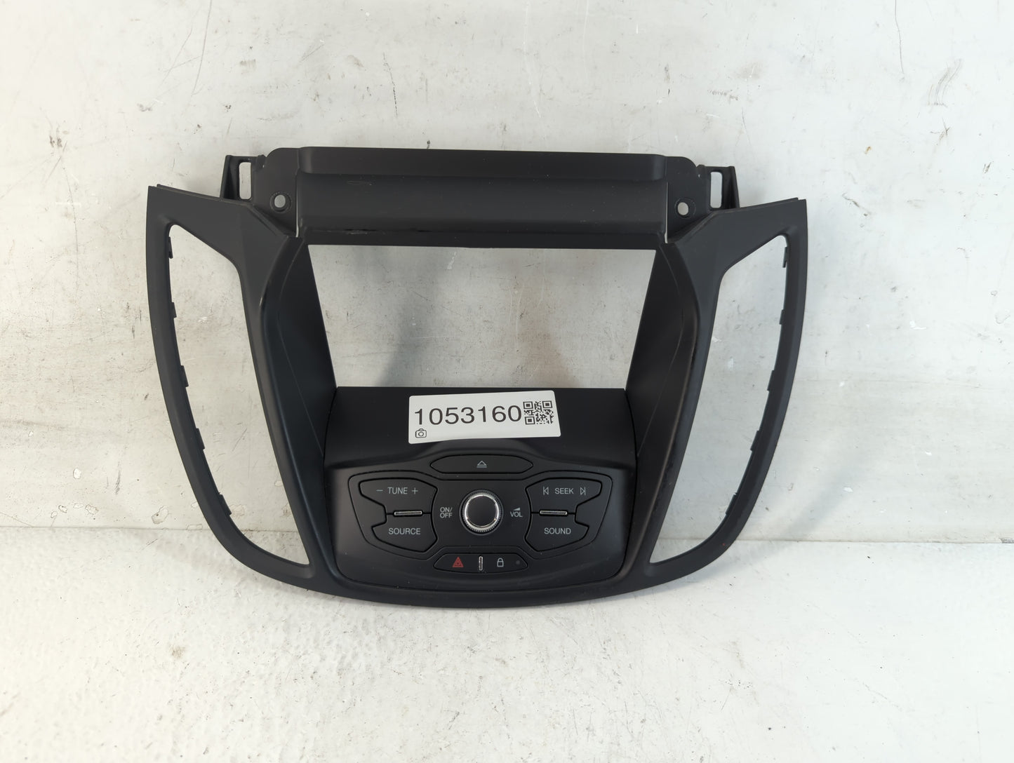 2017-2019 Ford Escape Radio AM FM Cd Player Receiver Replacement P/N:CJ54 18835 EE3 Fits Fits 2017 2018 2019 OEM Used Auto P