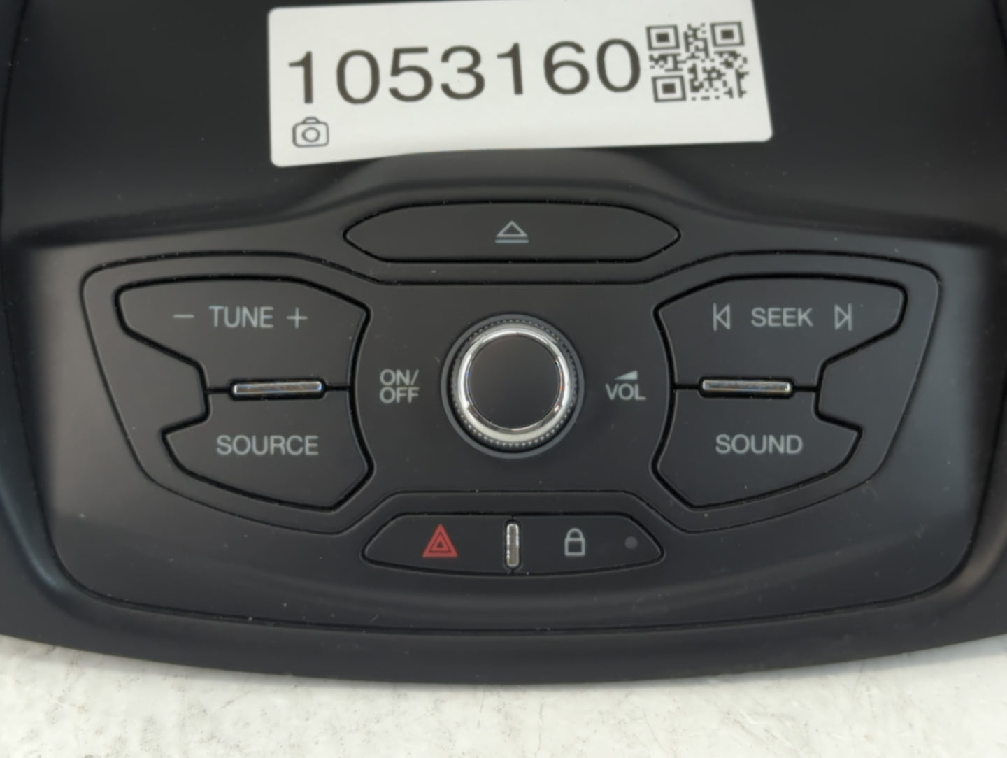 2017-2019 Ford Escape Radio AM FM Cd Player Receiver Replacement P/N:CJ54 18835 EE3 Fits Fits 2017 2018 2019 OEM Used Auto P