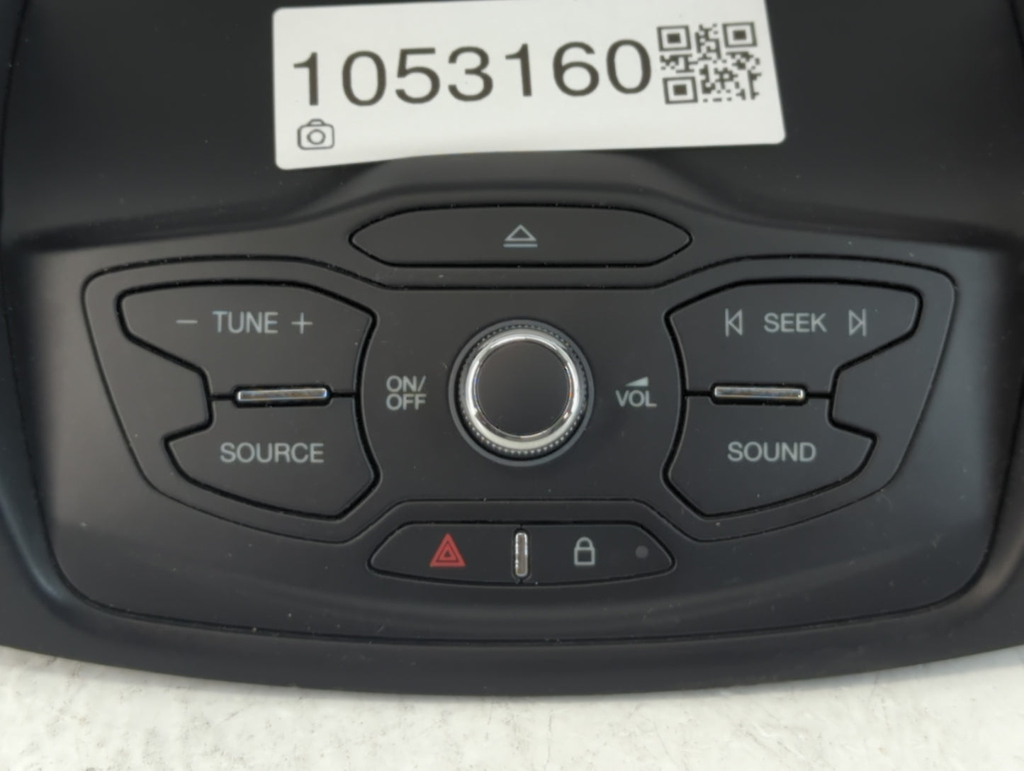 2017-2019 Ford Escape Radio AM FM Cd Player Receiver Replacement P/N:CJ54 18835 EE3 Fits Fits 2017 2018 2019 OEM Used Auto P
