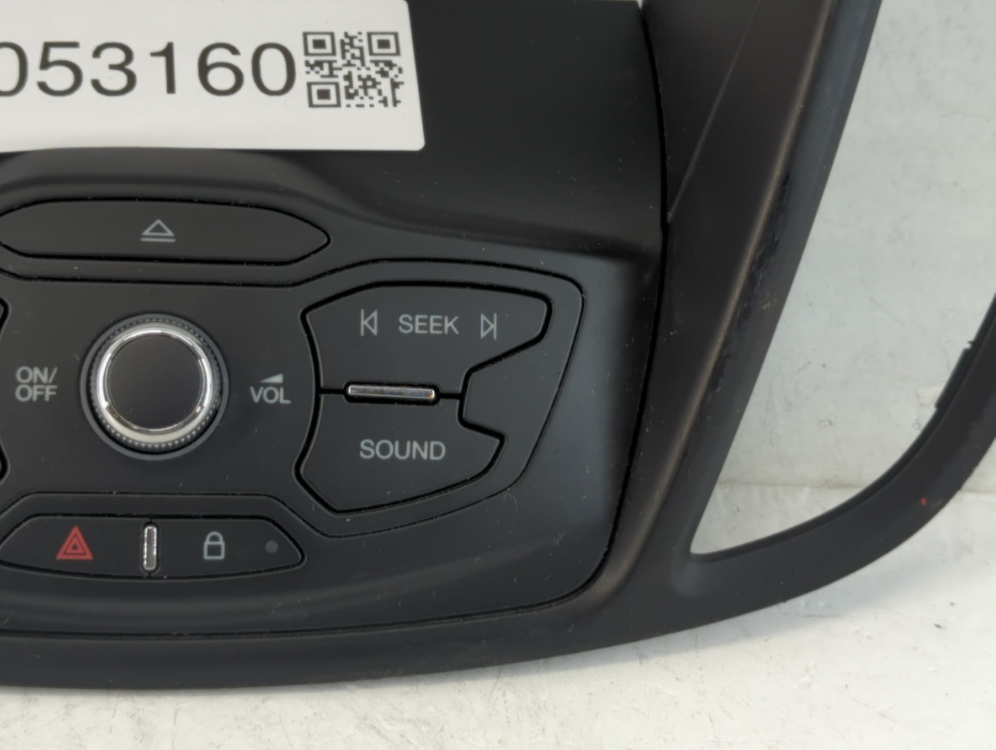 2017-2019 Ford Escape Radio AM FM Cd Player Receiver Replacement P/N:CJ54 18835 EE3 Fits Fits 2017 2018 2019 OEM Used Auto P